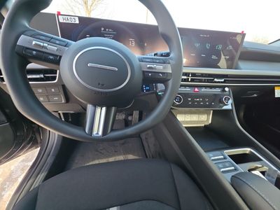 2026 Hyundai Sonata Hybrid — photo 9 view
