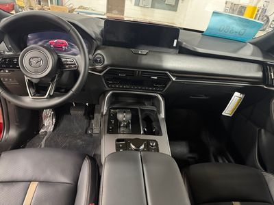 2026 Mazda CX-90 PHEV — photo 11 view