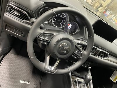 2025 Mazda CX-5 — photo 10 view