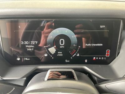 2025 GMC Acadia — photo 10 view