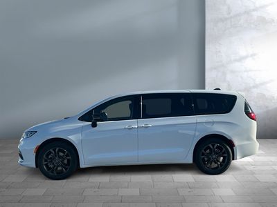 2026 Chrysler Pacifica — interior view