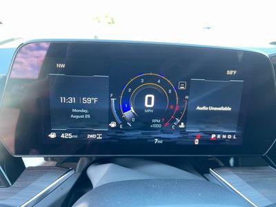 2025 Chevrolet Suburban — photo 8 view