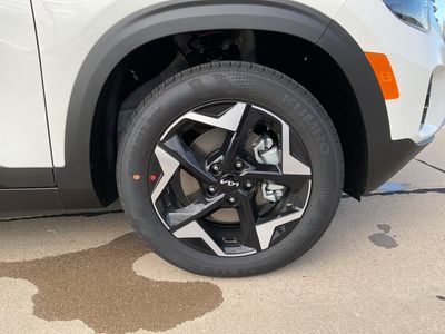 2026 Kia Seltos - Photo 8