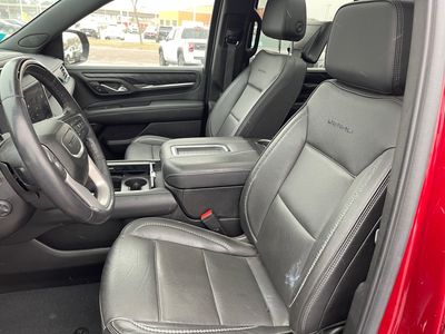2023 GMC Yukon — photo 11 view