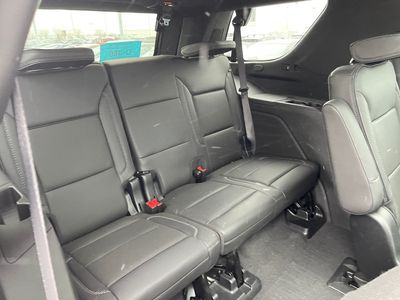 2023 GMC Yukon — photo 14 view