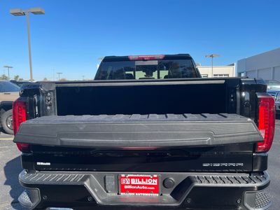 2023 GMC Sierra 1500 — detail view