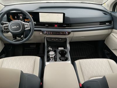 2026 Kia Carnival Hybrid — photo 13 view