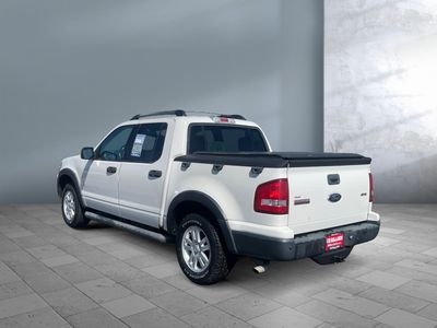 2010 Ford Explorer Sport Trac - Photo 2
