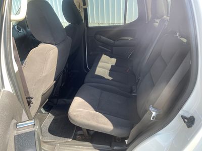 2010 Ford Explorer Sport Trac - Photo 8