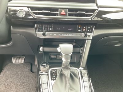 2026 Kia Seltos — engine compartment view