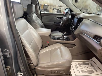 2021 Chevrolet Traverse — photo 12 view
