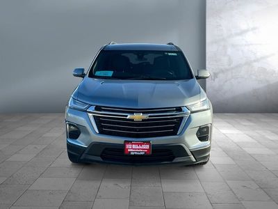 2023 Chevrolet Traverse — front three-quarter view