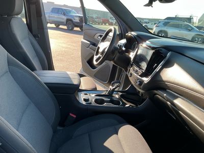 2023 Chevrolet Traverse — engine compartment view