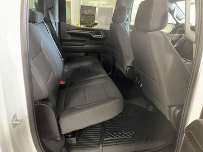 2022 Chevrolet Silverado 1500 — photo 11 view