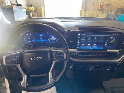 2022 Chevrolet Silverado 1500 — photo 13 view
