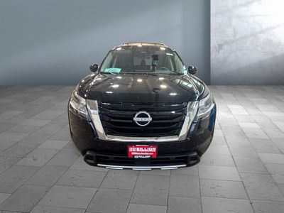 2024 Nissan Pathfinder — side profile view