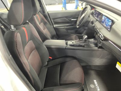 2026 Nissan Sentra — photo 8 view