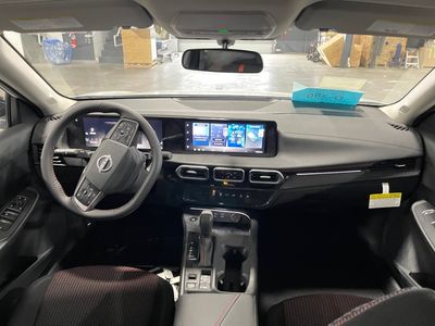 2026 Nissan Sentra — photo 10 view