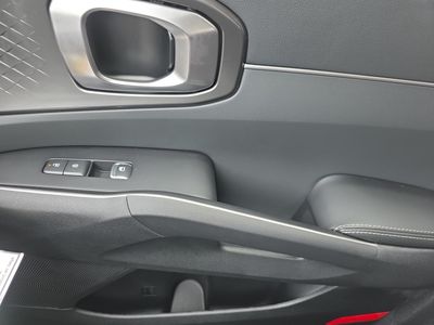 2026 Kia Sorento — photo 10 view