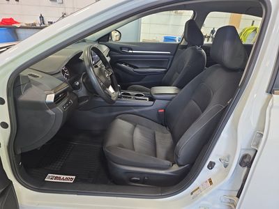 2023 Nissan Altima — photo 13 view