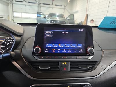 2023 Nissan Altima — photo 14 view