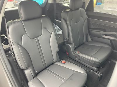2026 Kia Sorento — photo 12 view