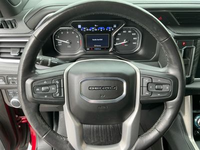 2021 GMC Yukon — photo 11 view