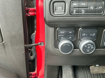 2021 GMC Yukon — engine compartment view