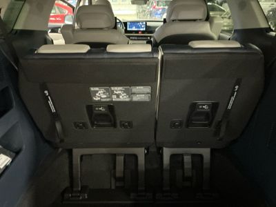 2026 Kia Carnival Hybrid - Photo 11