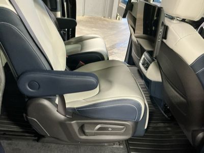 2026 Kia Carnival Hybrid - Photo 10