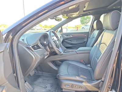 2024 Buick Enclave — photo 10 view