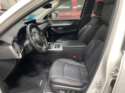 2026 Mazda CX-70 — photo 13 view