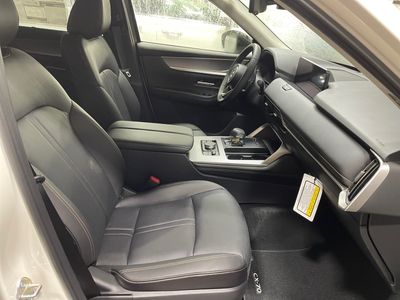 2026 Mazda CX-70 — photo 9 view