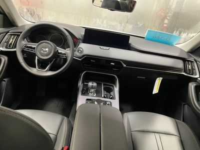 2026 Mazda CX-70 — photo 10 view