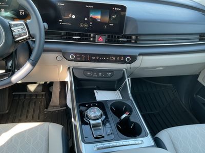 2026 Kia Carnival Hybrid — photo 10 view