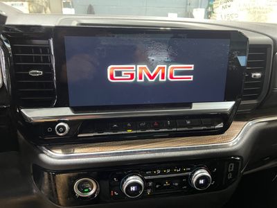 2024 GMC Sierra 1500 - Photo 14