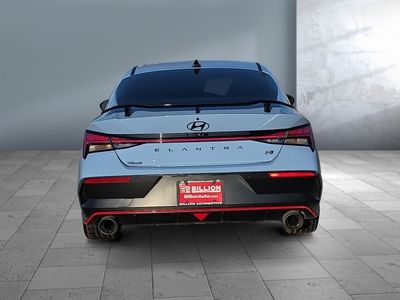 2025 Hyundai Elantra N - Photo 2