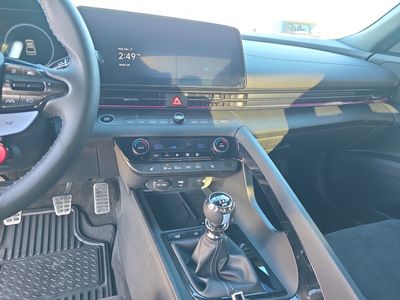 2025 Hyundai Elantra N - Photo 7