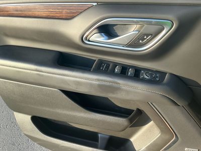 2022 Chevrolet Tahoe — photo 8 view