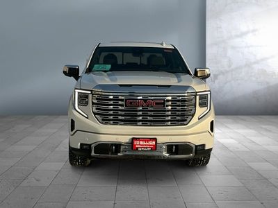 2024 GMC Sierra 1500 - Photo 2