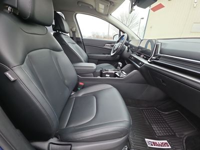 2023 Kia Sportage — photo 7 view