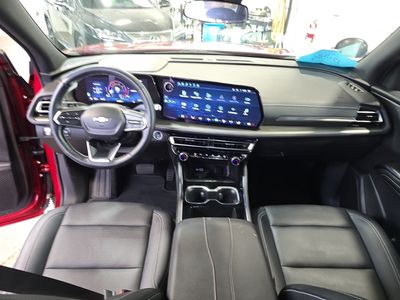 2025 Chevrolet Traverse - Photo 11