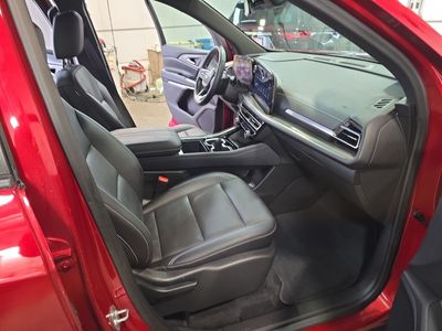 2025 Chevrolet Traverse - Photo 14