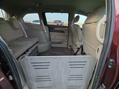 2014 Honda Odyssey — photo 11 view