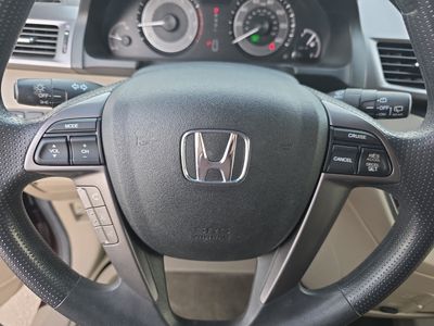 2014 Honda Odyssey — photo 12 view
