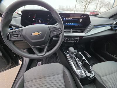 2025 Chevrolet Trax - Photo 14