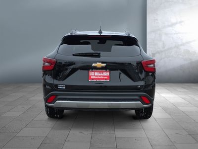 2025 Chevrolet Trax - Photo 4