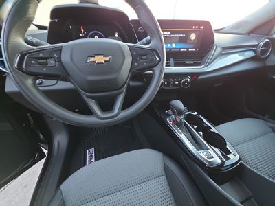 2025 Chevrolet Trax - Photo 10