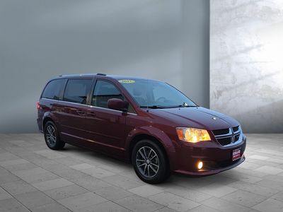2017 Dodge Grand Caravan — side profile view