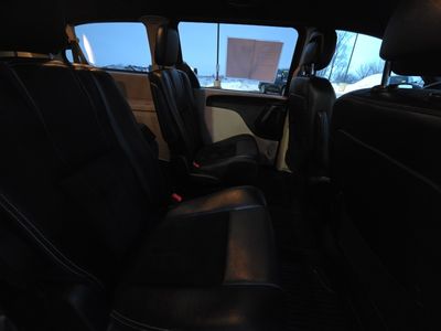2017 Dodge Grand Caravan — photo 14 view